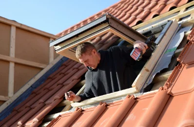 Pose de fenêtres de toit Velux à Chazelet